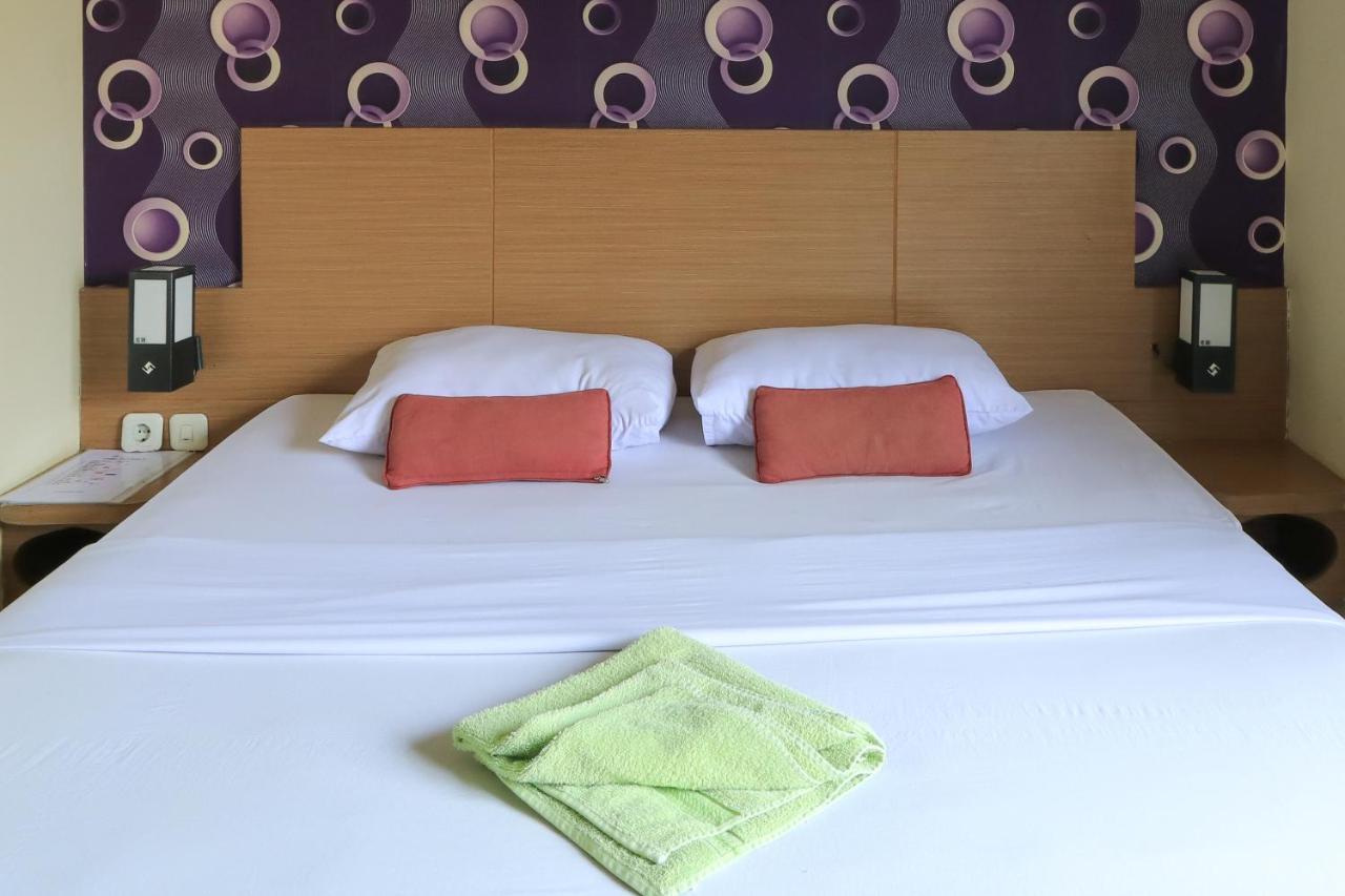 City Hotel Mataram Exterior photo
